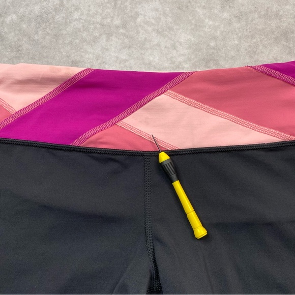 Lululemon Leggings Women's Size 4 Black Cropped High Rise Pockets Acitve Gym - Picture 11 of 16